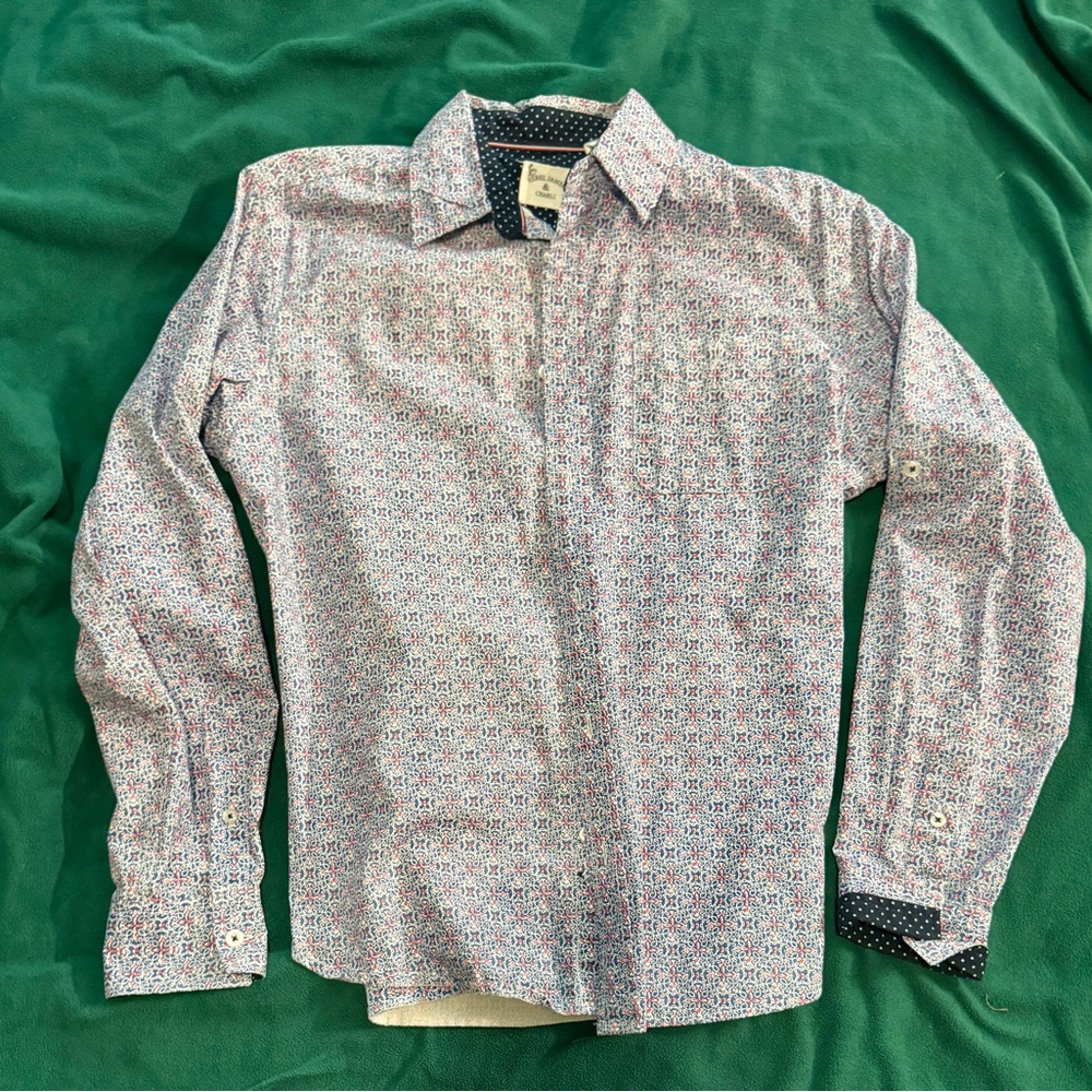 Casual Button Down Shirt in White and Blue with Geometric Pattern